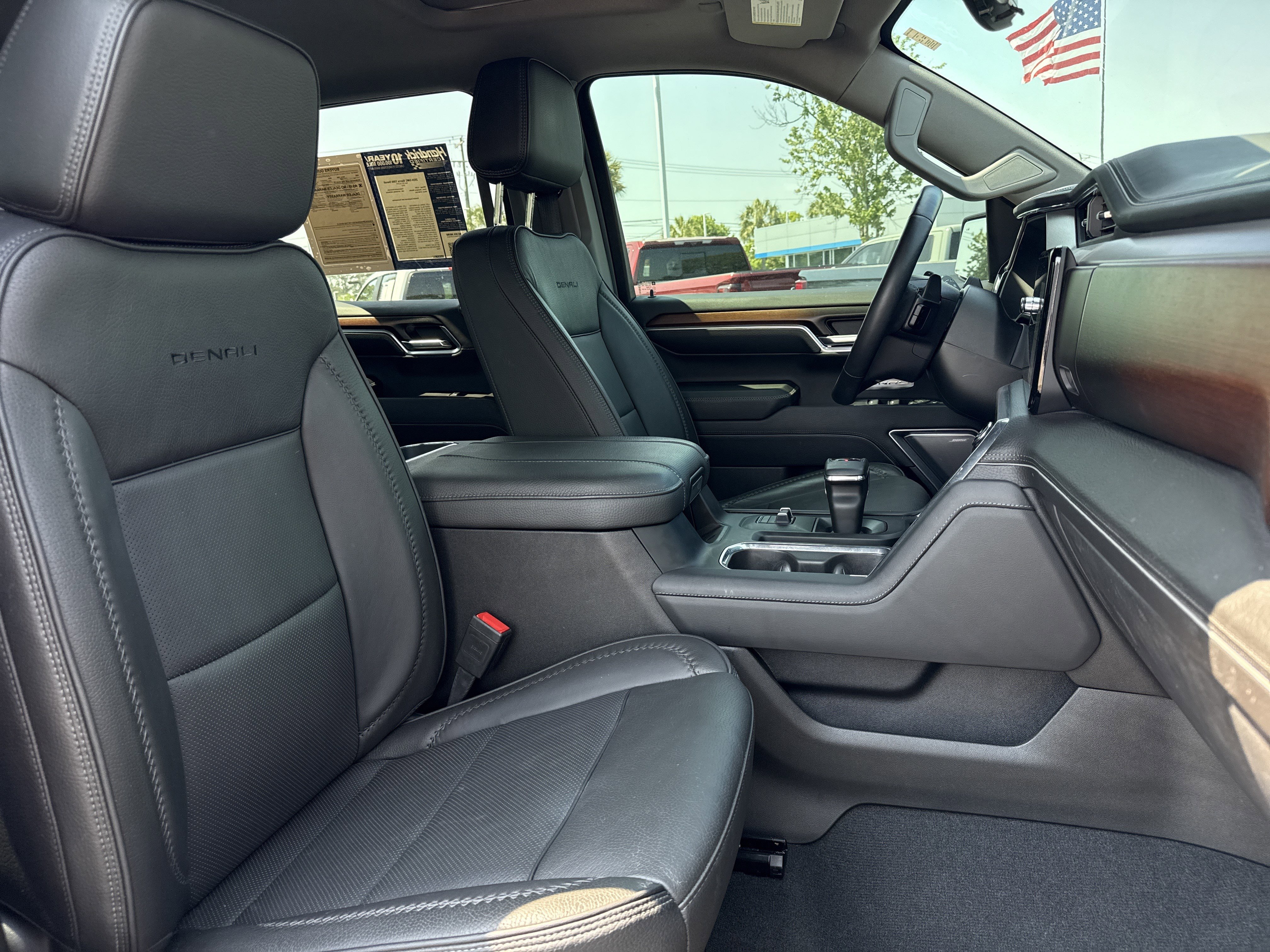 Used 2024 GMC Sierra 1500 Denali AWD/4WD image 33