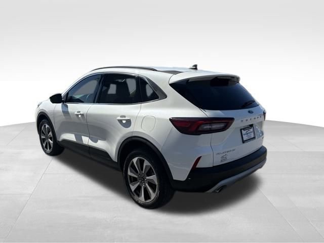 Used 2024 Ford Escape Platinum image 7