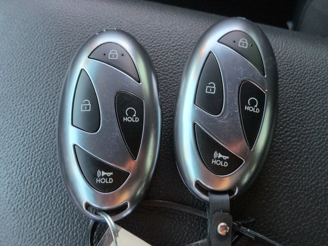 Used 2025 Hyundai Elantra Sport FWD image 24