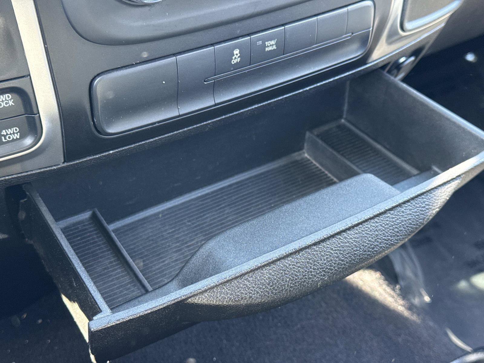 Used 2019 RAM 1500 Classic SLT image 6