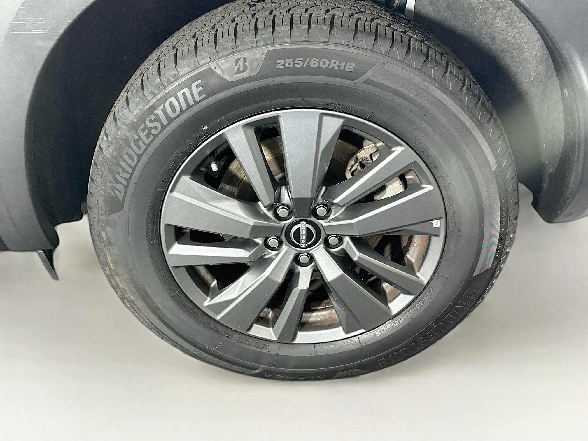 Used 2024 Nissan Pathfinder SV image 11