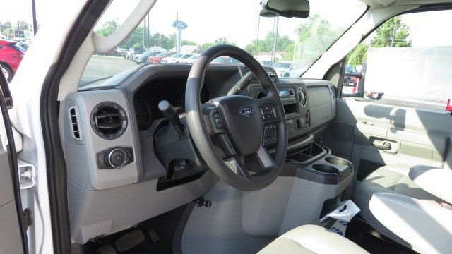 New 2025 Ford E-350 and Econoline 350 Super Duty w/ Driver's Safety Package RWD image 9