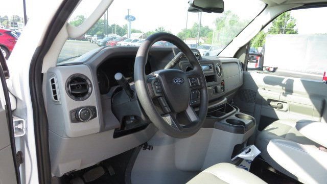 New 2025 Ford E-350 and Econoline 350 Super Duty w/ Driver's Safety Package RWD image 9