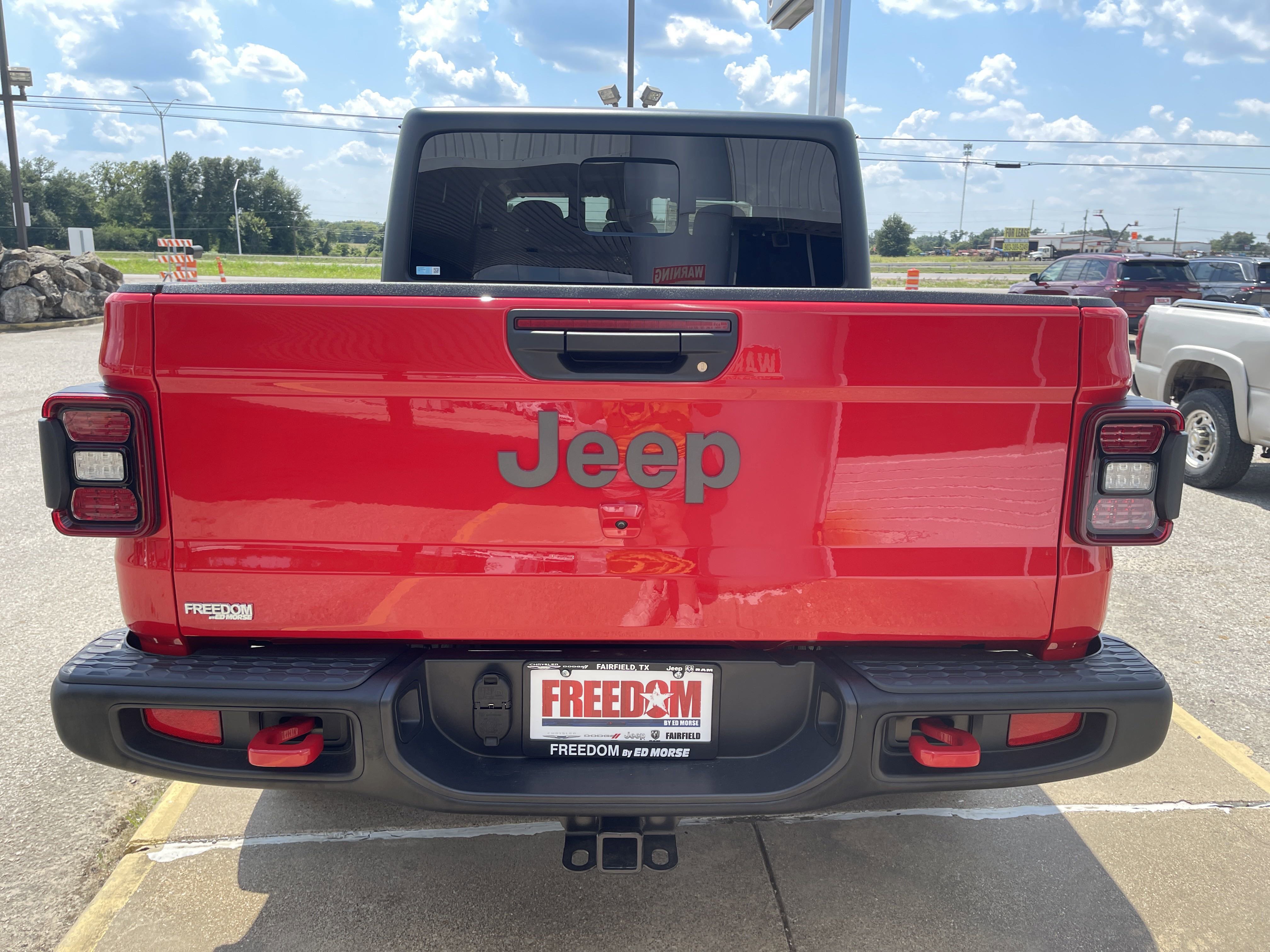 New 2025 Jeep Gladiator Rubicon image 5
