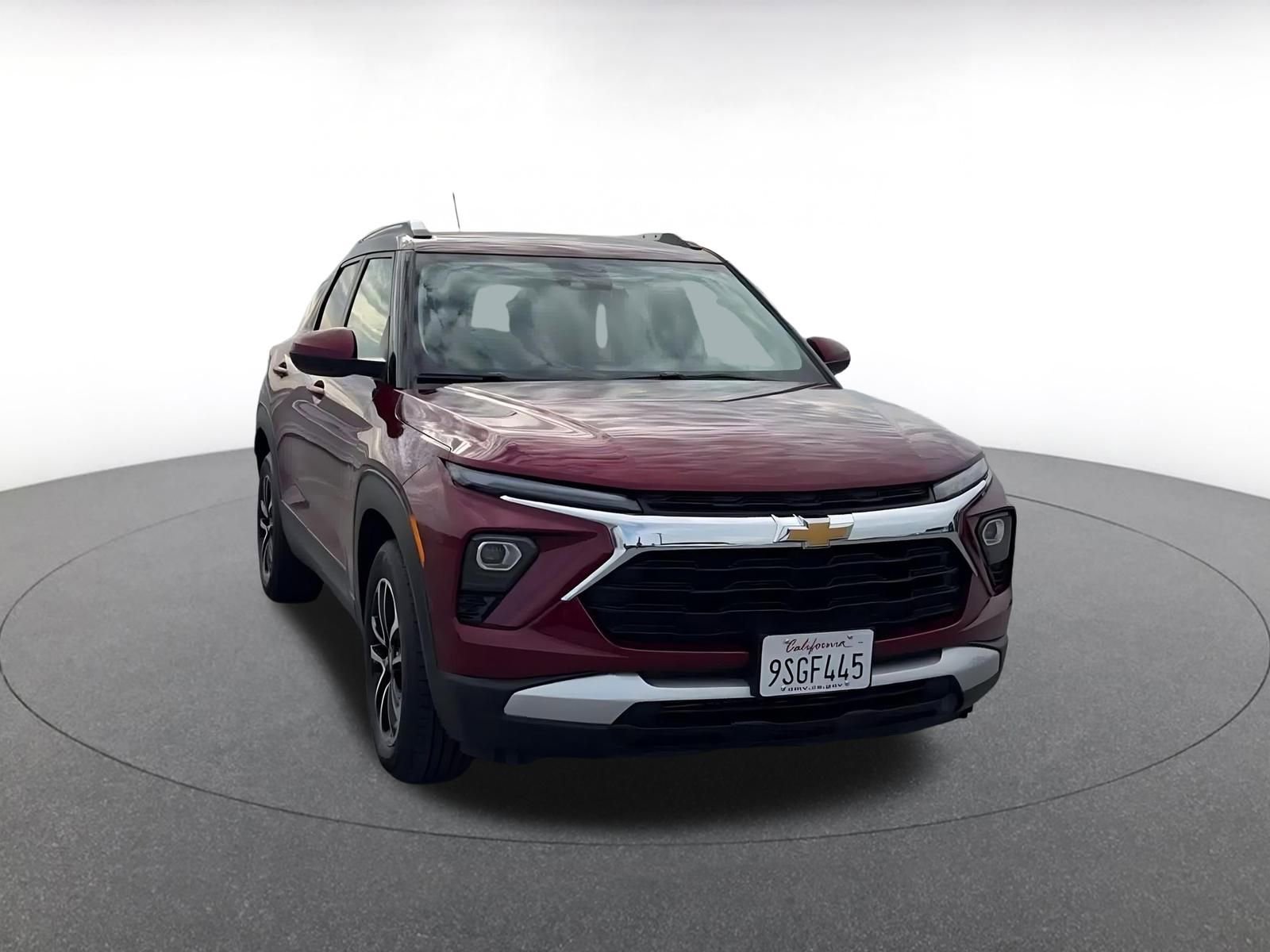 Used 2025 Chevrolet TrailBlazer LT image 3