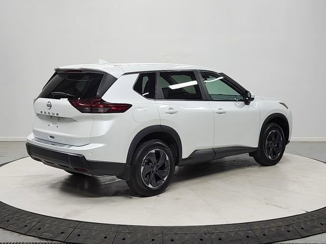 Used 2025 Nissan Rogue SV FWD image 7