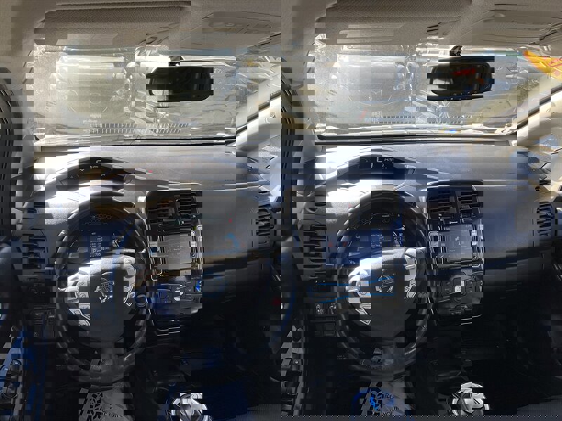 Used 2014 Nissan Leaf SL w/ Premium Package image 20