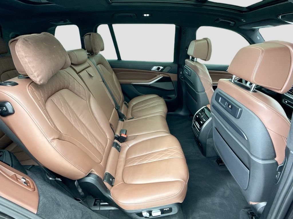 Used 2020 BMW X7 xDrive40i w/ Premium Package AWD/4WD image 21