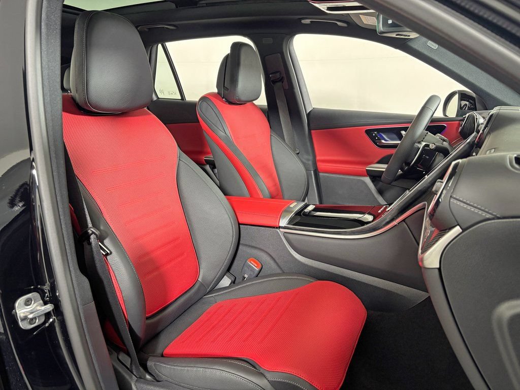 Certified 2026 Mercedes-Benz GLC 43 AMG 4MATIC image 31