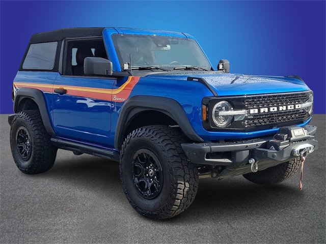 Used 2023 Ford Bronco Wildtrak image 3
