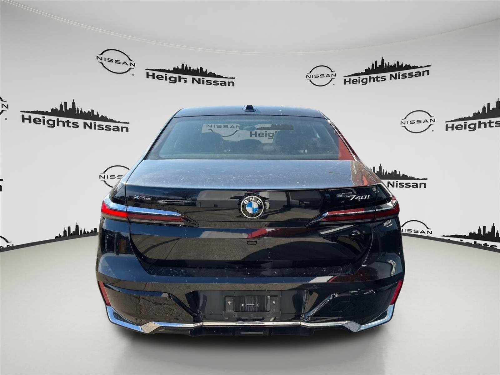 Used 2024 BMW 740i xDrive image 6