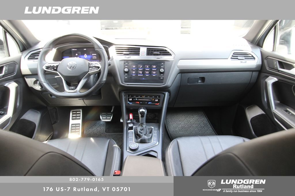 Used 2023 Volkswagen Tiguan SE R-Line AWD/4WD image 6