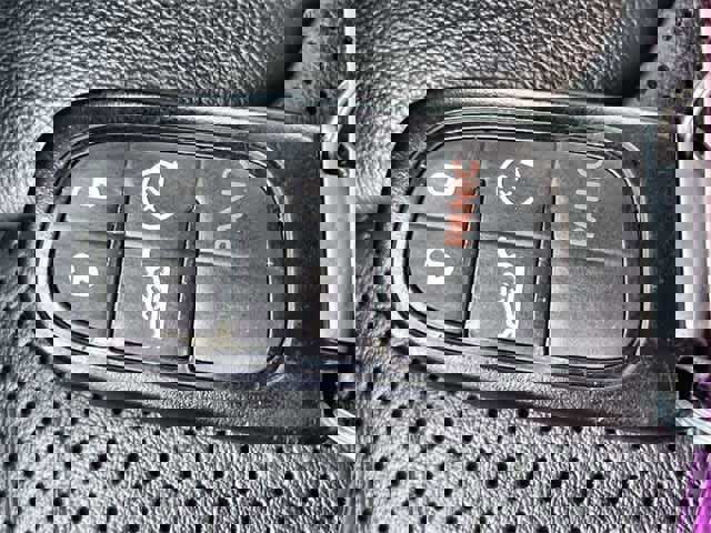 Used 2021 Jeep Cherokee Latitude Lux w/ Comfort/Convenience Group image 21