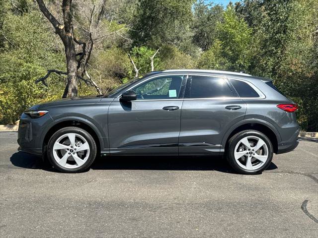 Certified 2025 Audi Q5 Premium w/ Premium Plus AWD/4WD image 8