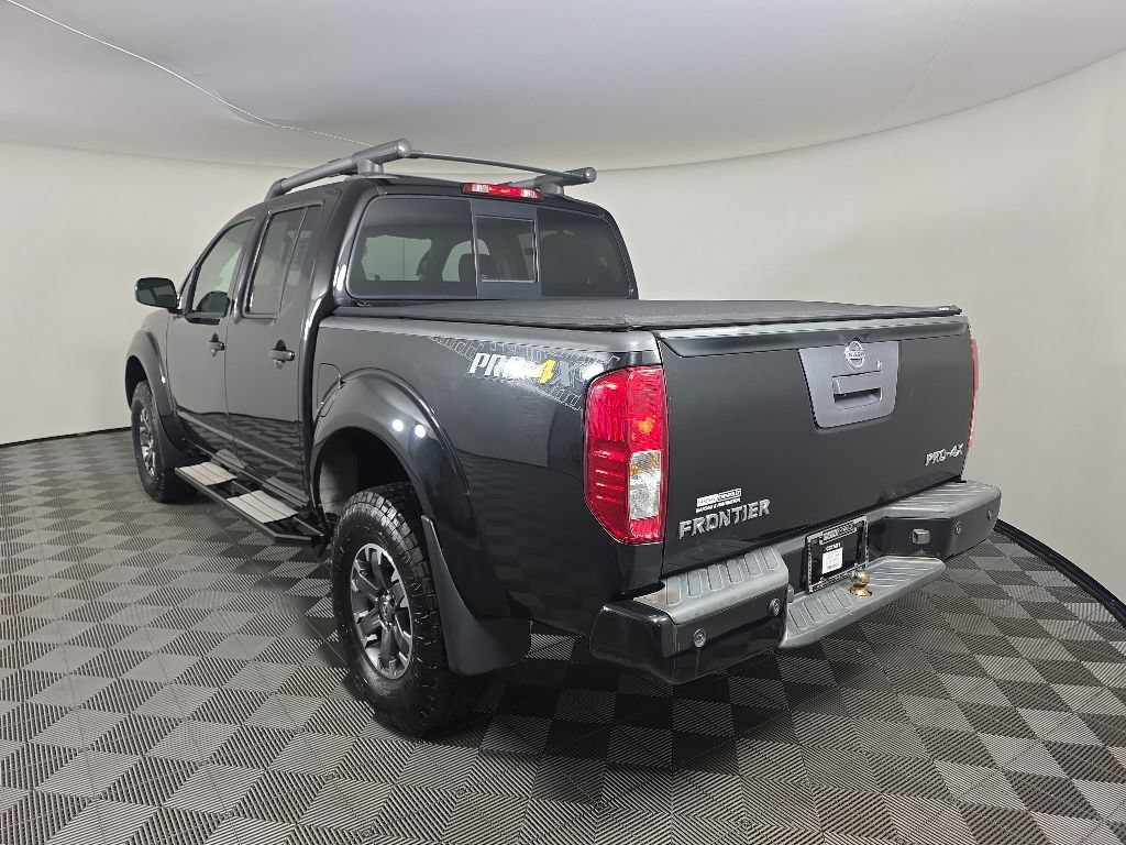 Used 2017 Nissan Frontier PRO-4X AWD/4WD image 3