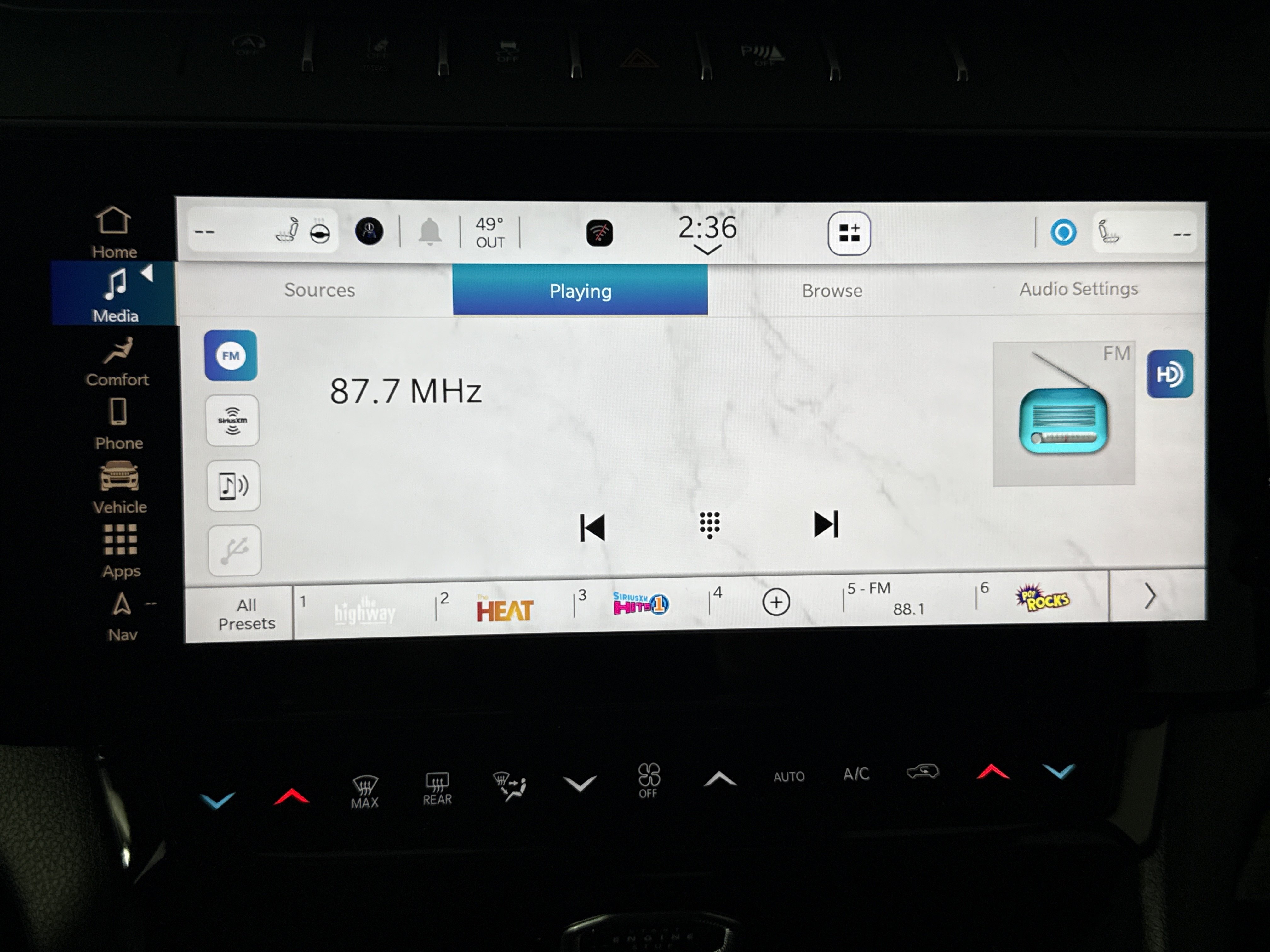 New 2026 Jeep Grand Cherokee Altitude AWD/4WD image 21