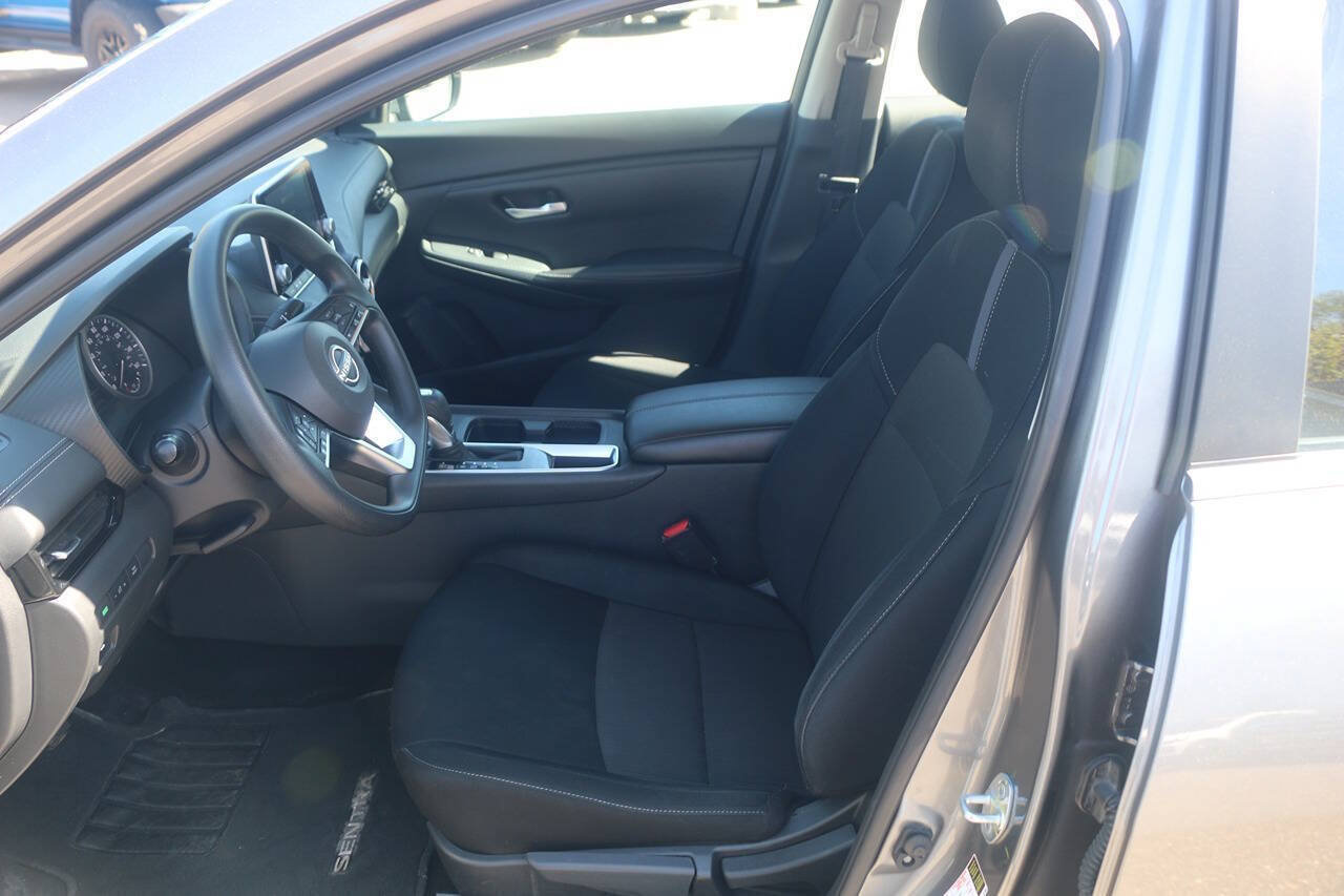 Used 2024 Nissan Sentra SV FWD image 26