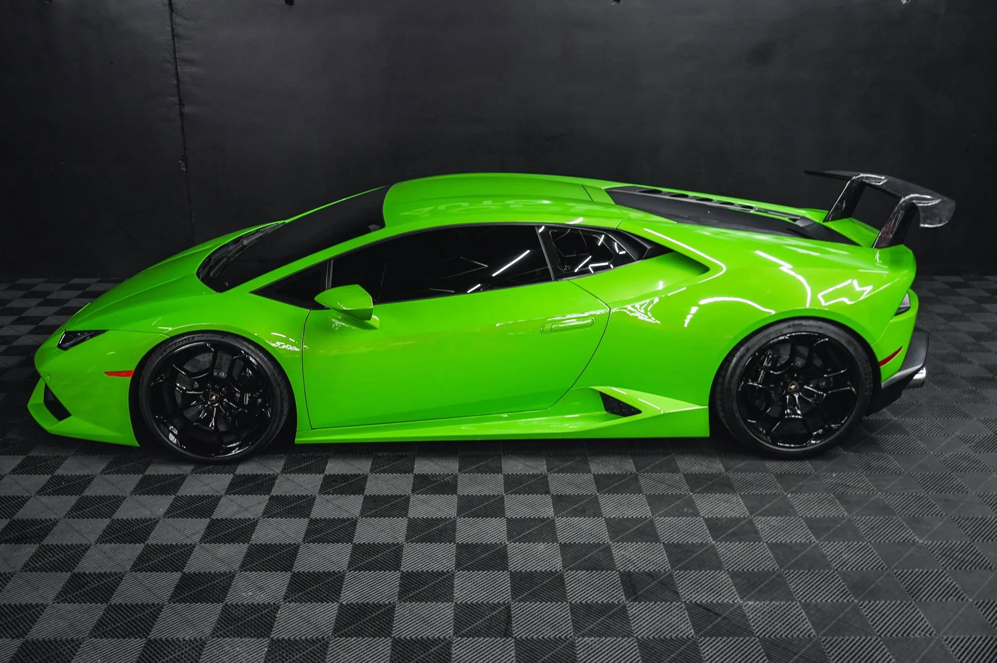 Used 2015 Lamborghini Huracan LP 610-4 image 26