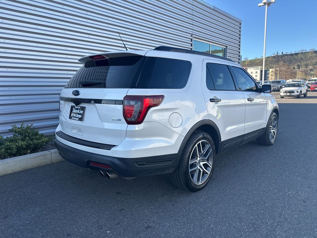 Used 2018 Ford Explorer Sport w/ Equipment Group 401A image 3