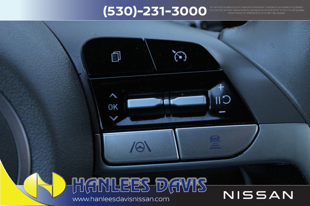 Used 2022 Hyundai Elantra SEL w/ Convenience + Premium Package image 30