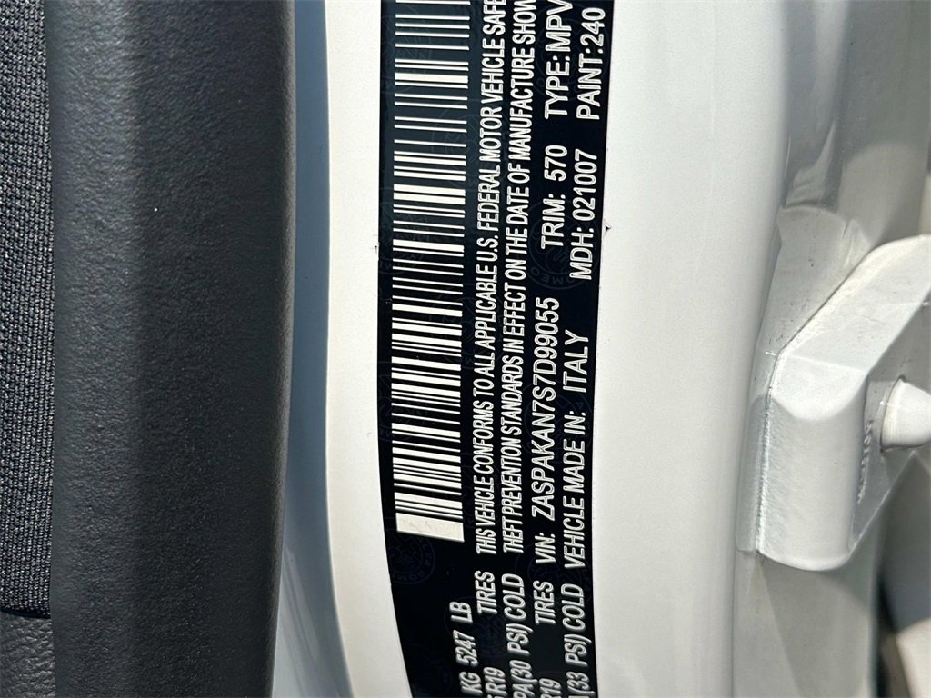 New 2025 Alfa Romeo Stelvio Sprint w/ Convenience Package image 18