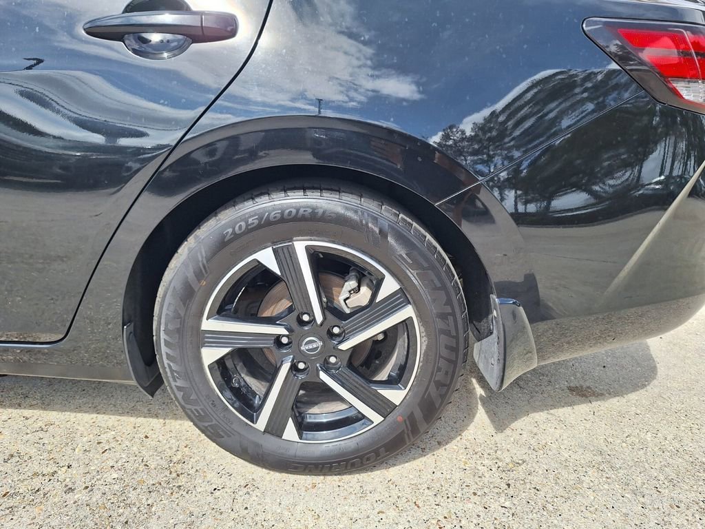 Used 2024 Nissan Sentra SV image 24