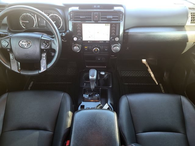 Used 2020 Toyota 4Runner TRD Off-Road Premium AWD/4WD image 24
