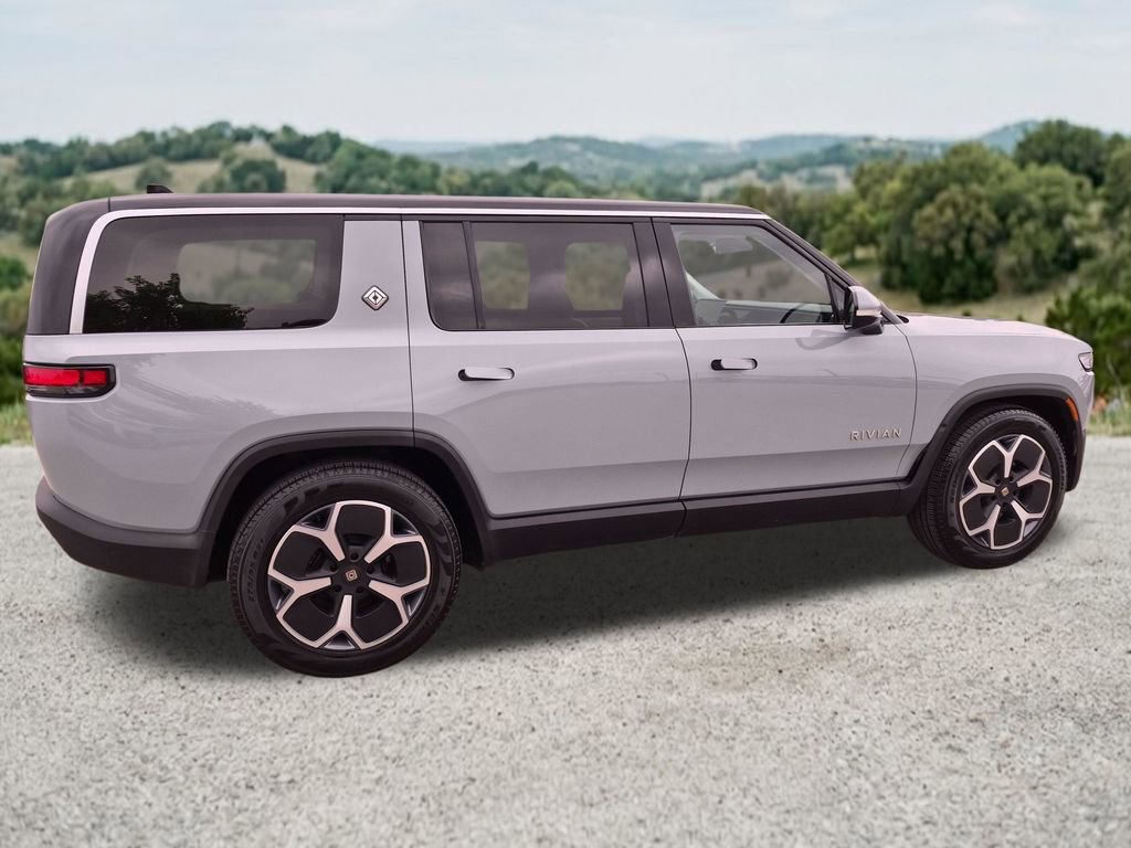 Used 2024 Rivian R1S Adventure AWD/4WD image 11