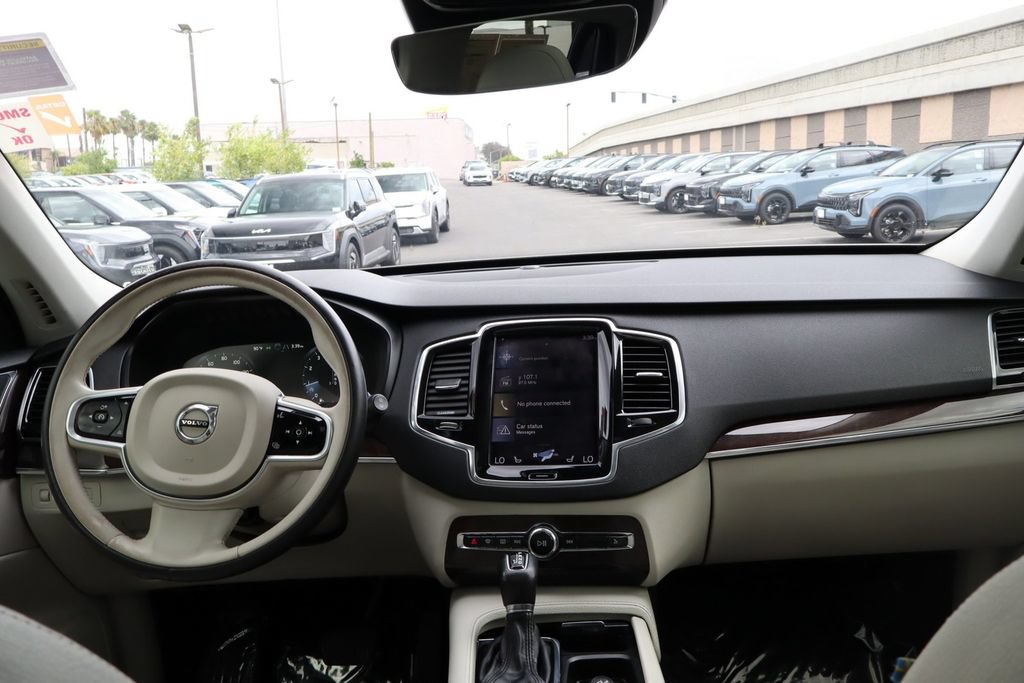 Used 2016 Volvo XC90 T6 Momentum w/ Momentum Plus Package AWD/4WD image 26