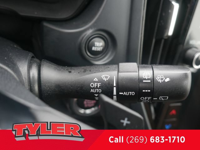 Used 2025 Subaru Forester Touring AWD/4WD image 28