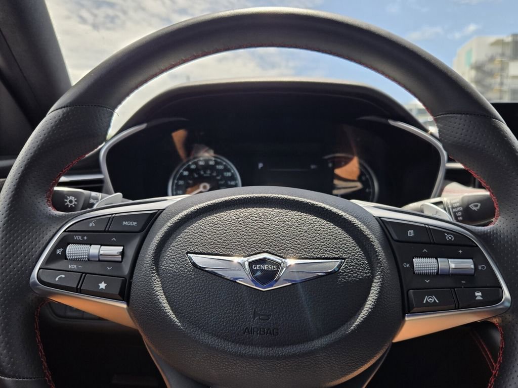 Used 2023 Genesis G70 3.3T w/ Sport Prestige Package RWD image 23