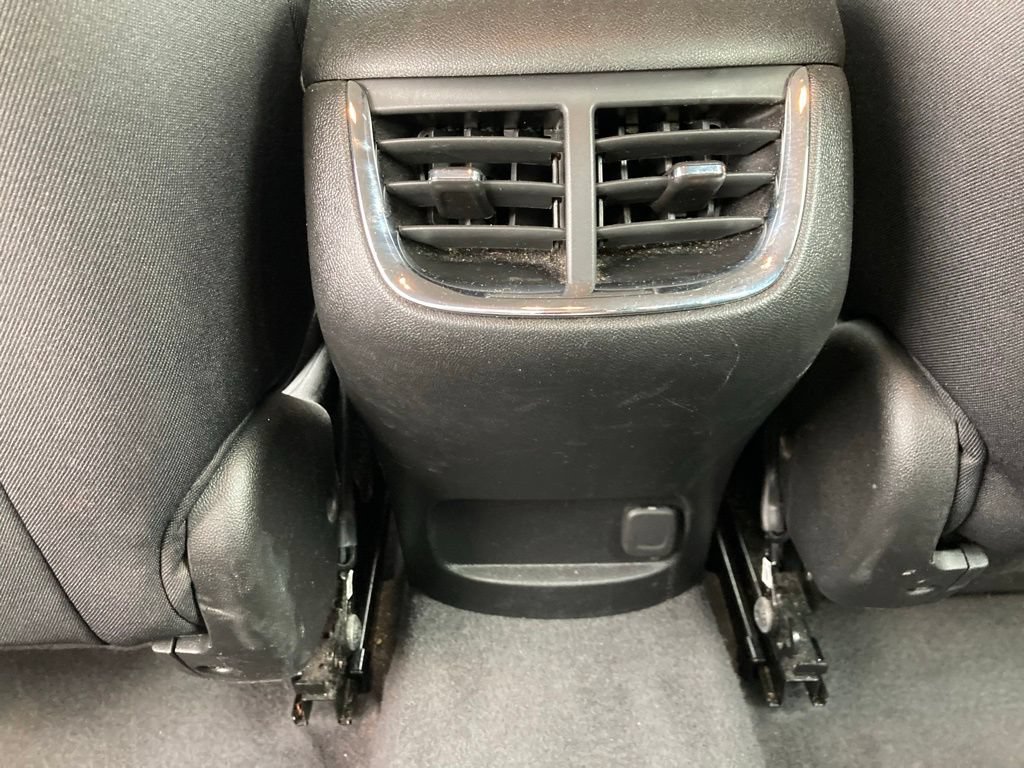 Used 2023 Chevrolet Malibu LT FWD image 16