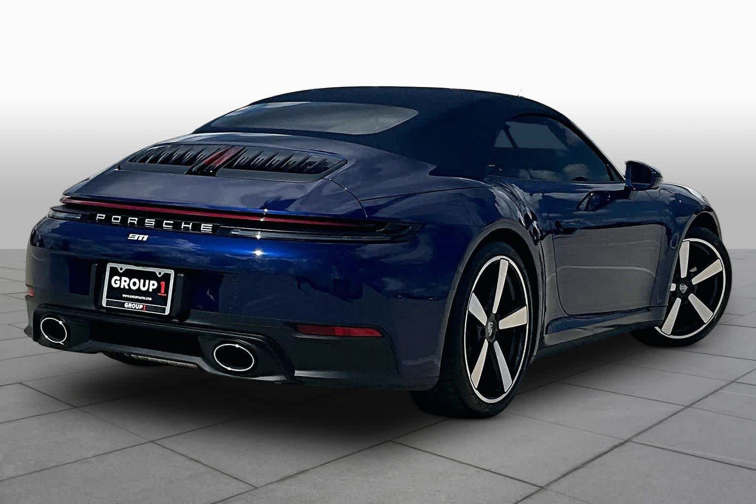 Used 2025 Porsche 911 Carrera RWD image 11