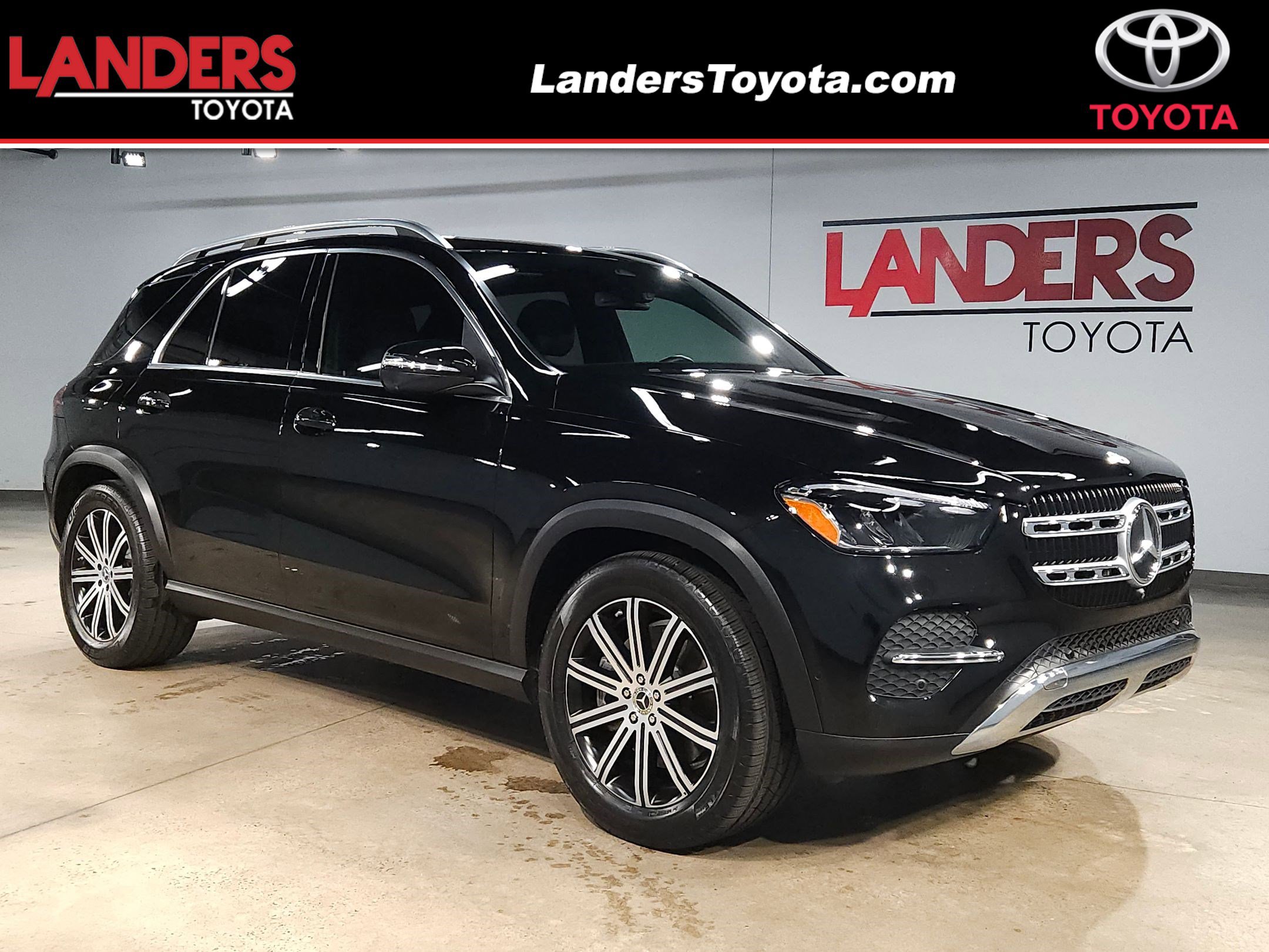 Used 2025 Mercedes-Benz GLE 450 4MATIC image 1