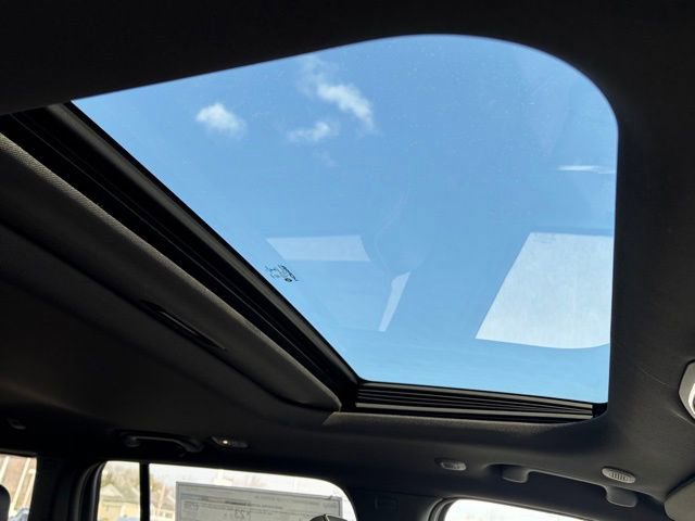 New 2026 Jeep Grand Cherokee Altitude image 30