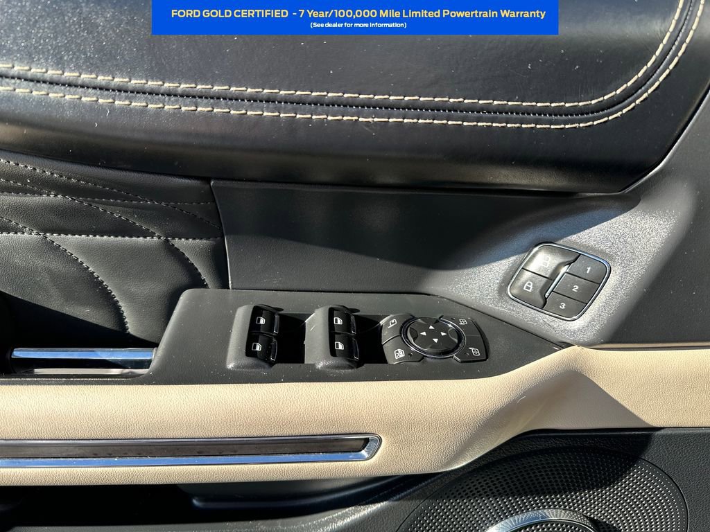 Used 2022 Ford Expedition Platinum image 8