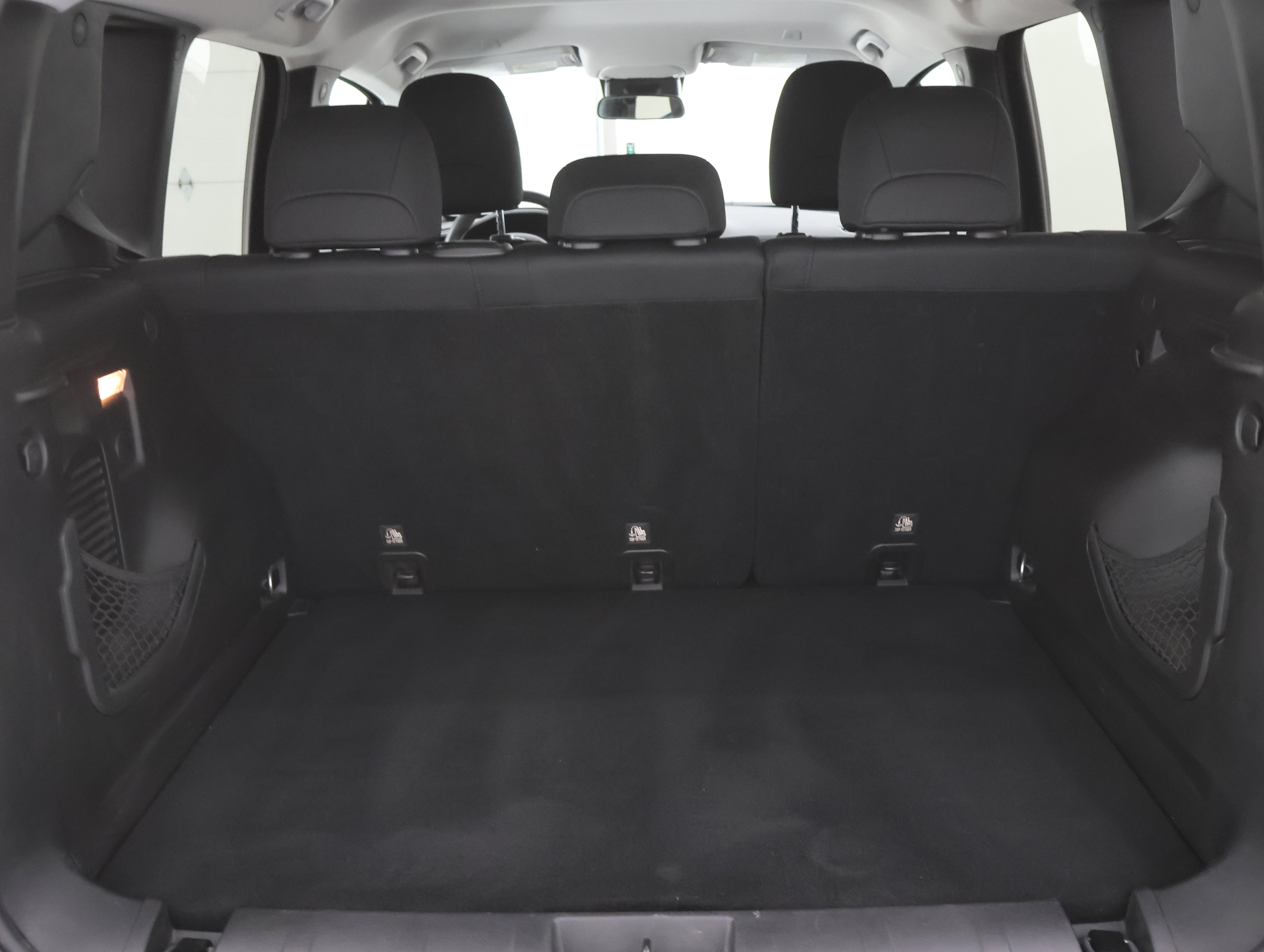 Used 2019 Jeep Renegade Latitude AWD/4WD image 24