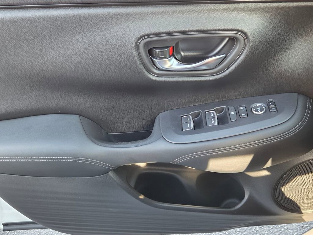 Used 2023 Honda HR-V EX-L image 25