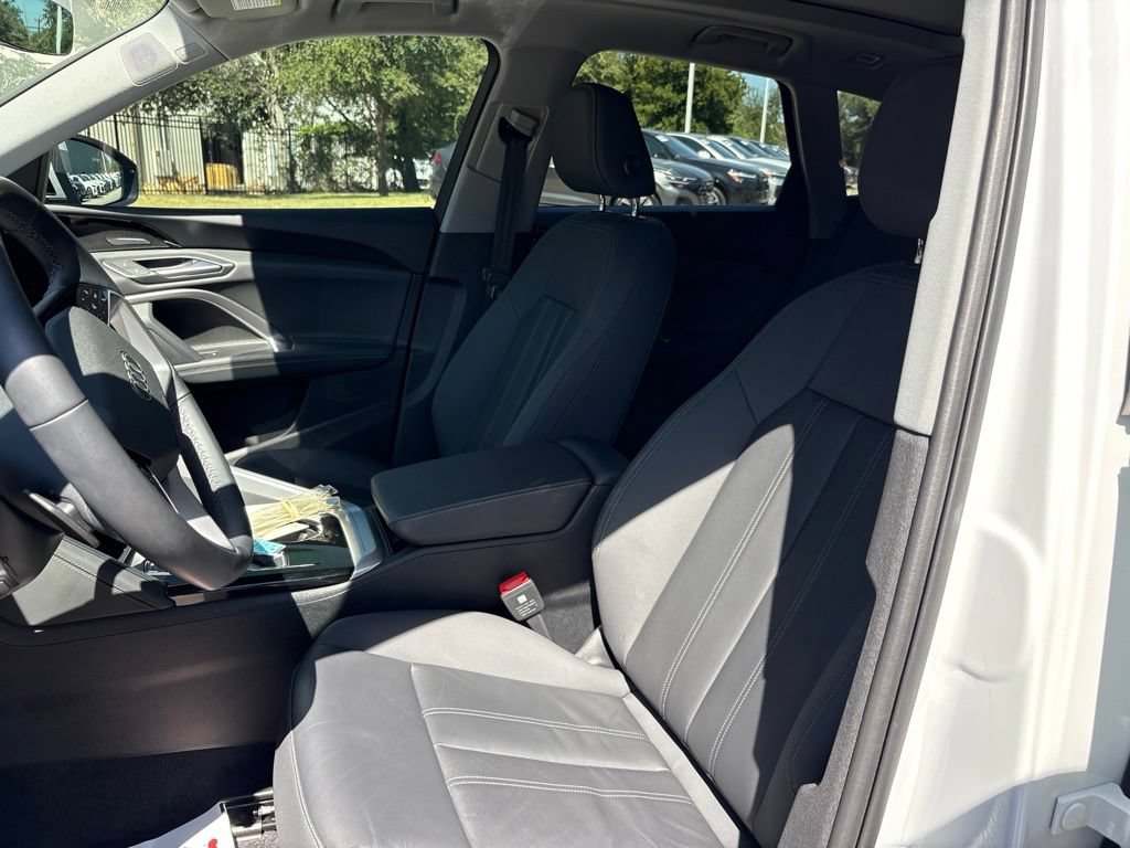 Used 2025 Audi Q5 Premium Plus AWD/4WD image 13