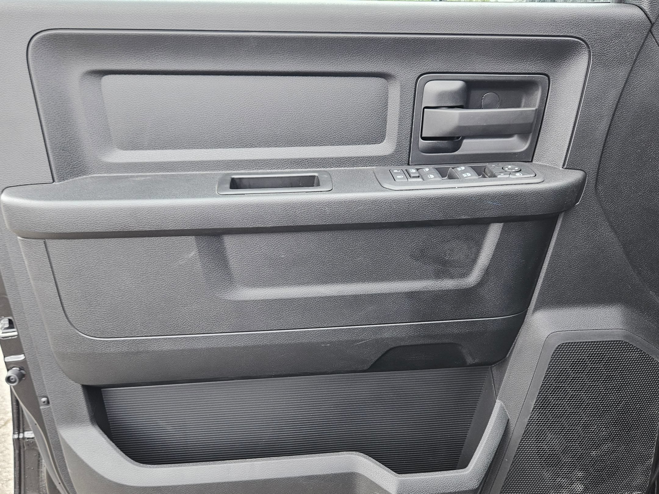 New 2026 RAM 3500 Tradesman AWD/4WD image 15