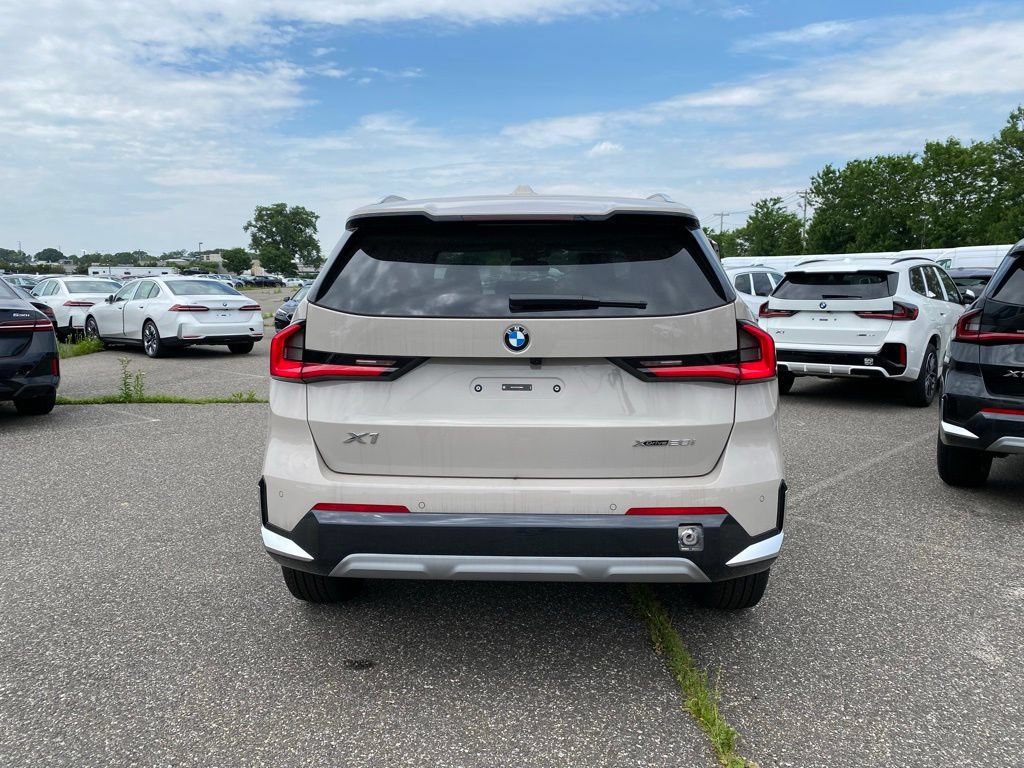 New 2026 BMW X1 xDrive28i AWD/4WD image 3