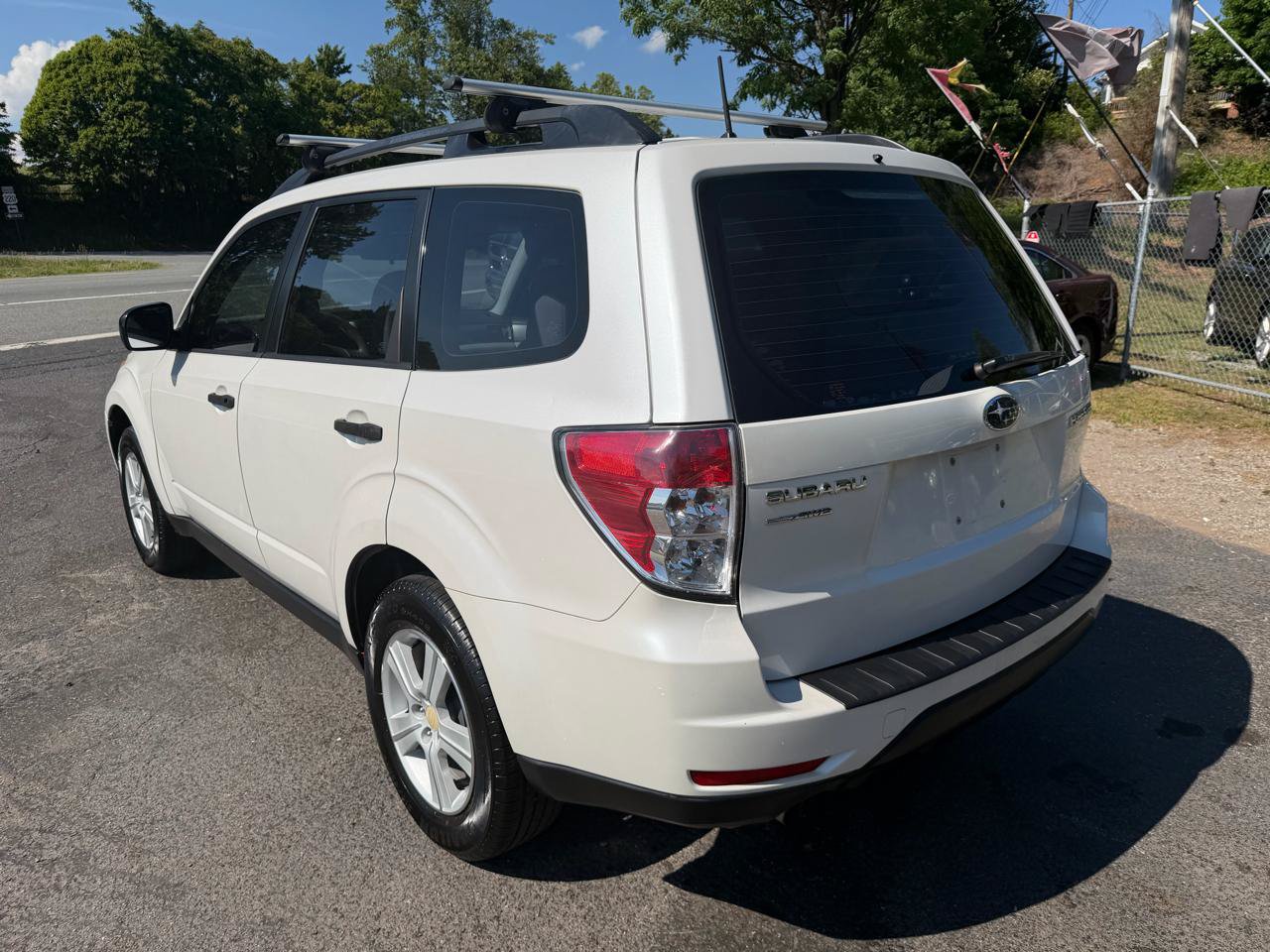 Used 2010 Subaru Forester 2.5X AWD/4WD image 5