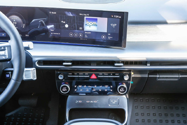 New 2026 Hyundai Ioniq 9 SEL AWD/4WD image 13