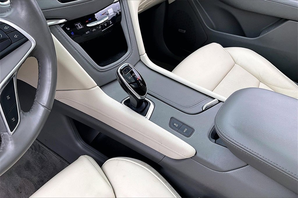 Used 2017 Cadillac XT5 Premium Luxury image 14