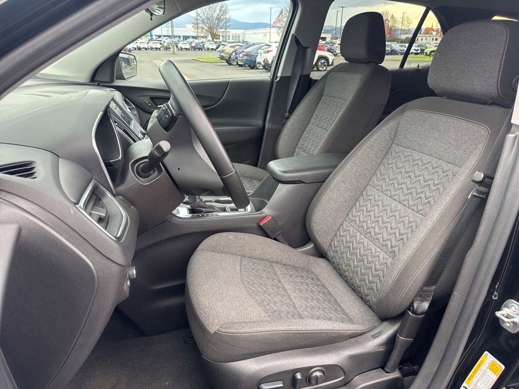 Used 2024 Chevrolet Equinox LT image 10