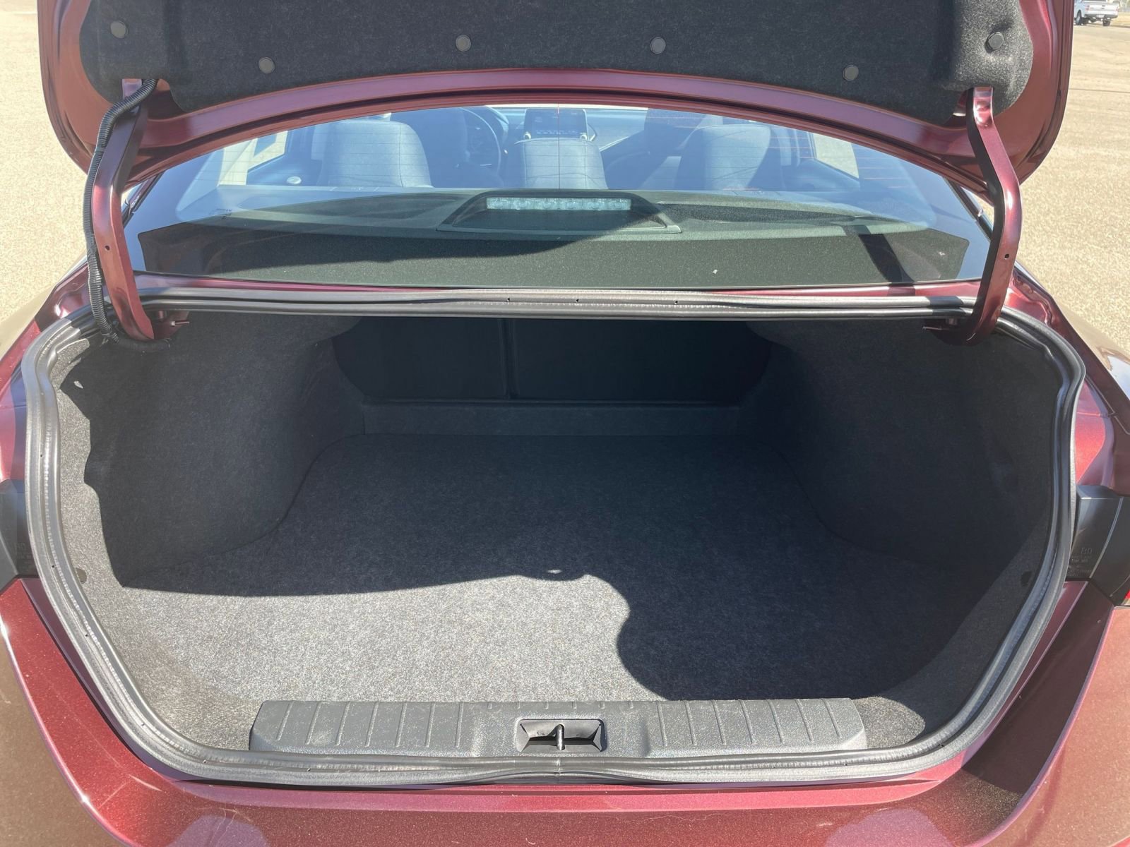 Used 2025 Nissan Sentra SV image 30