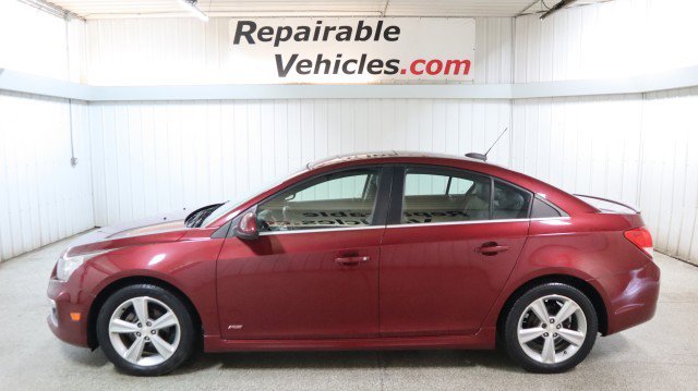Used 2016 Chevrolet Cruze LT w/ Sun, Sound and Sport Package