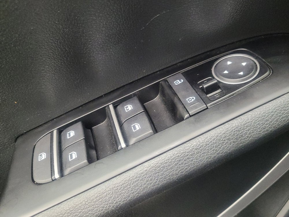 Used 2025 Kia Soul LX image 27