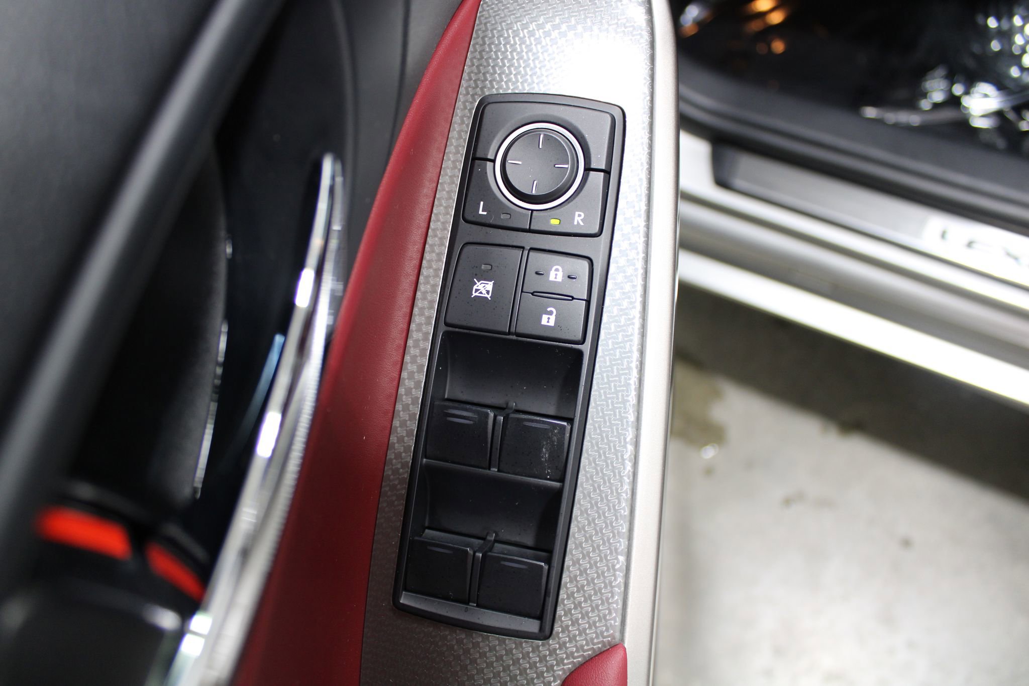 Used 2016 Lexus IS 350 AWD w/ F Sport Package image 44