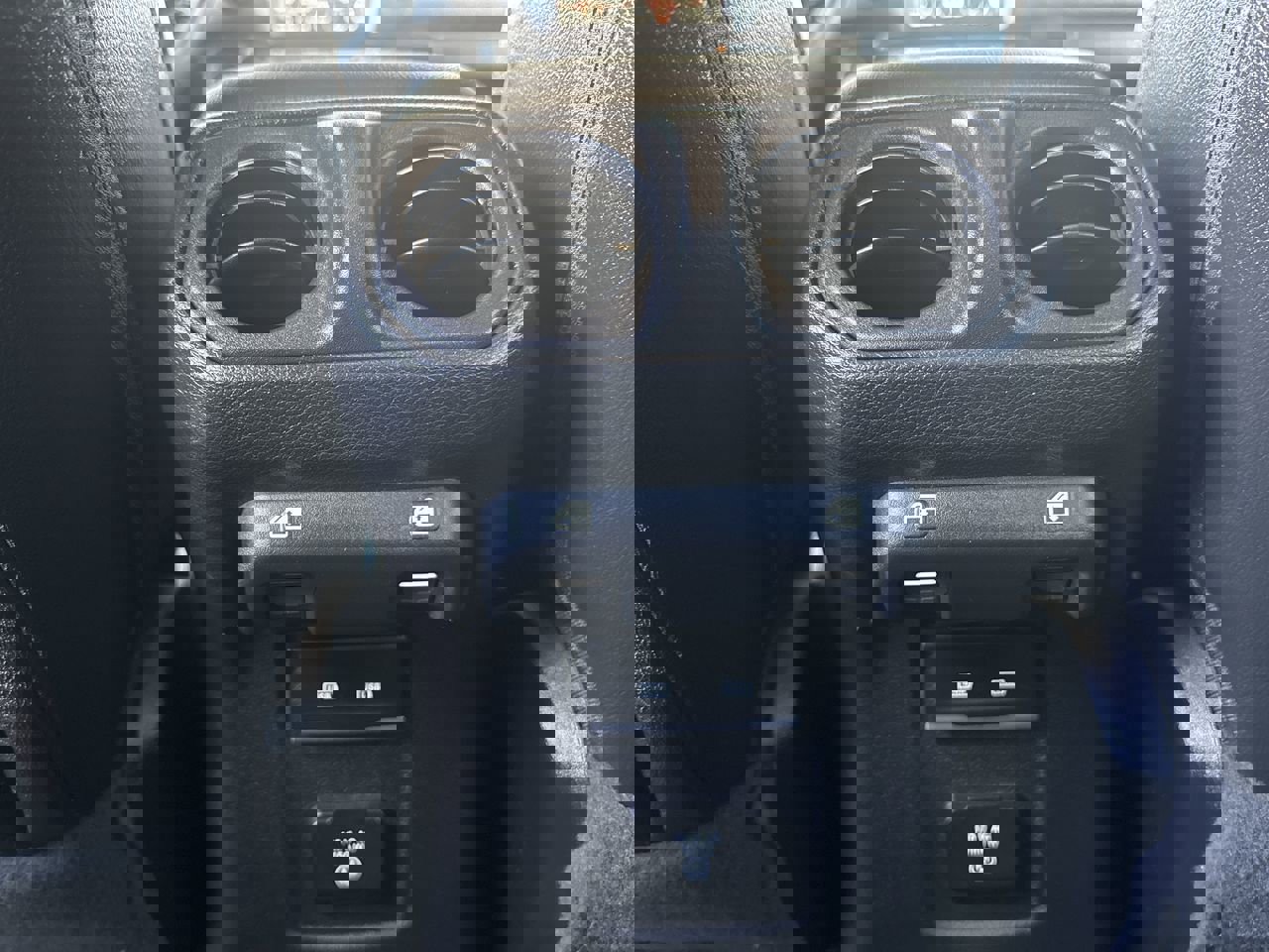 Used 2021 Jeep Wrangler Unlimited Sahara w/ Cold Weather Group image 20